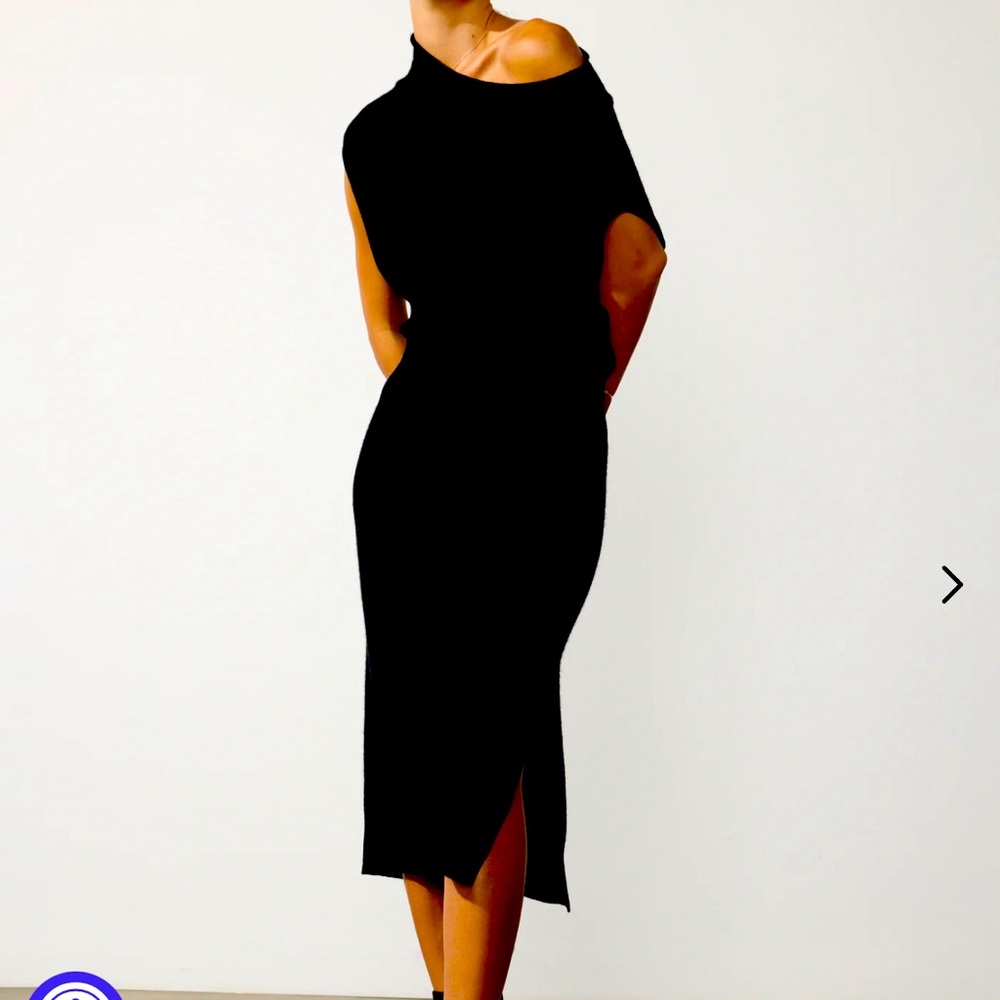 ISO Brochu Walker “Lori” dress in size Small